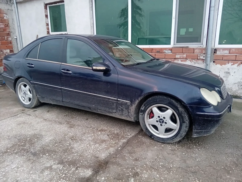 Mercedes-Benz C 270 Мерседес C270 , снимка 4 - Автомобили и джипове - 48312021