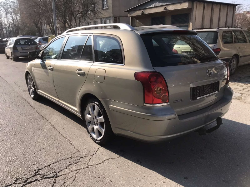 Toyota Avensis D4D Внос Холандия Реални км, снимка 7 - Автомобили и джипове - 49021479