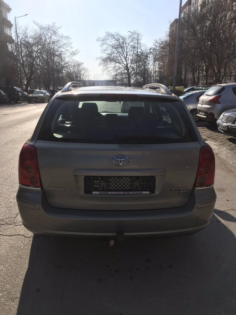 Toyota Avensis D4D Внос Холандия Реални км, снимка 8 - Автомобили и джипове - 49021479