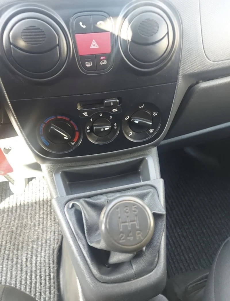 Fiat Qubo 1.3, снимка 10 - Автомобили и джипове - 49348488