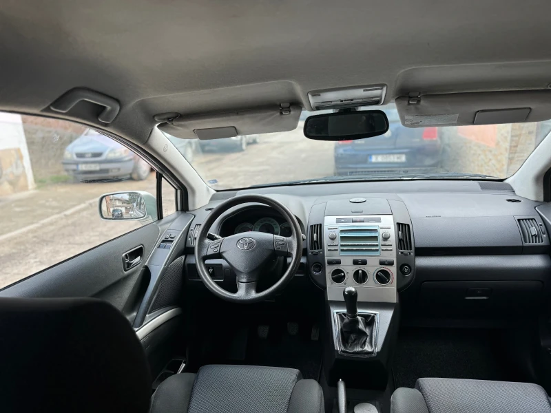 Toyota Corolla verso 2.0D4D* 116к.с* Вс.платено, снимка 11 - Автомобили и джипове - 49368549