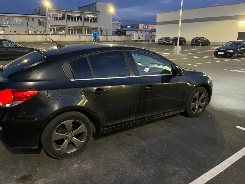 Chevrolet Cruze 1, 8 Gaz-benzin, снимка 4 - Автомобили и джипове - 50653627