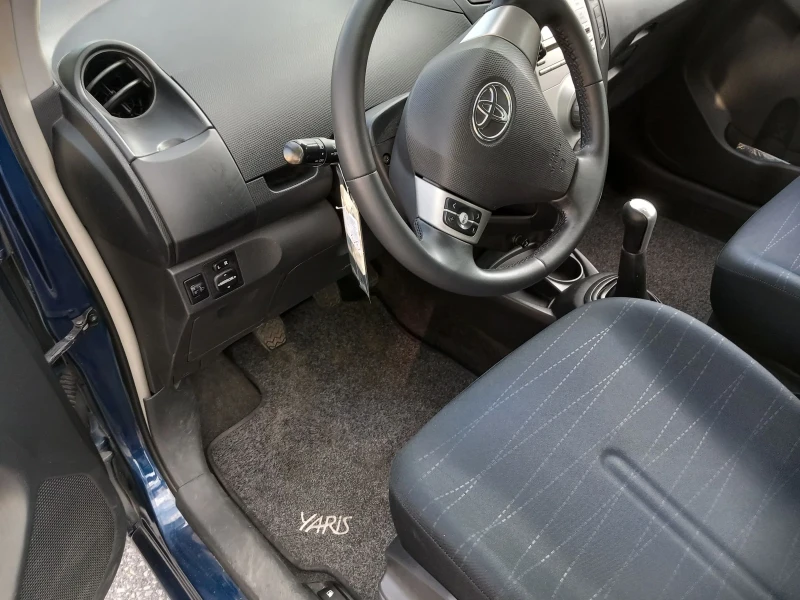 Toyota Yaris 1.3 vvt.i 87ks, снимка 9 - Автомобили и джипове - 51222378