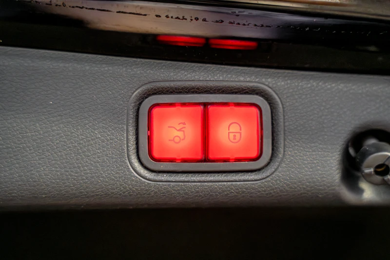 Mercedes-Benz E 43 AMG | Лизинг | Бартер, снимка 10 - Автомобили и джипове - 52550140