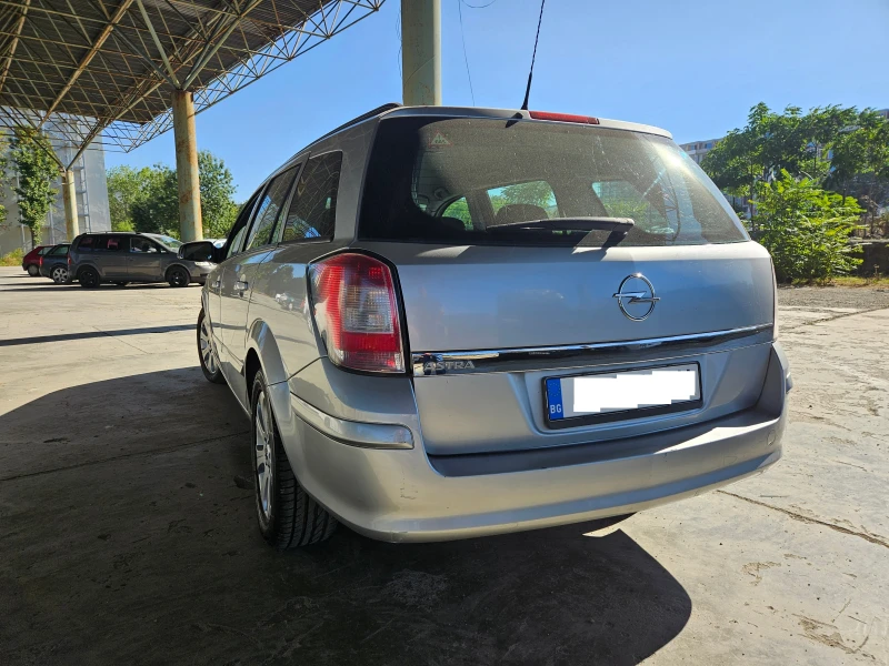 Opel Astra H, снимка 5 - Автомобили и джипове - 52752128