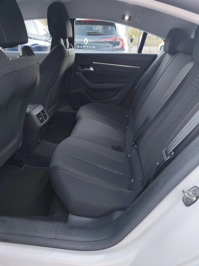 Peugeot 508 1.5 HDI 130 * EAT 8 * ACC * VIRTUAL * LED * NAVI *, снимка 15 - Автомобили и джипове - 52151944