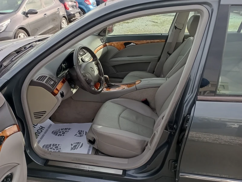 Mercedes-Benz E 320 Кожа, Италия , снимка 6 - Автомобили и джипове - 52456120