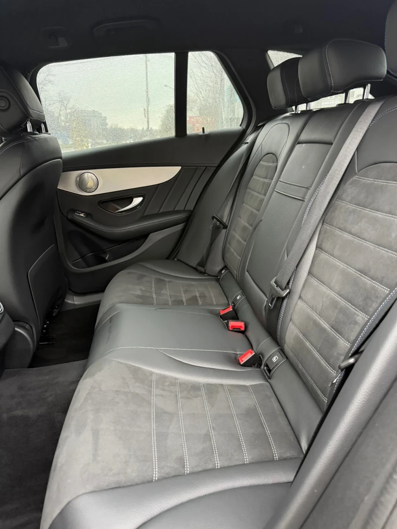 Mercedes-Benz C 220 AMG* Night Edition* Digital* , снимка 8 - Автомобили и джипове - 52663277