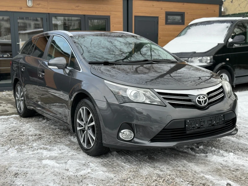 Toyota Avensis 1.8i/147hp/Кожа/Камера/, снимка 3 - Автомобили и джипове - 53035821