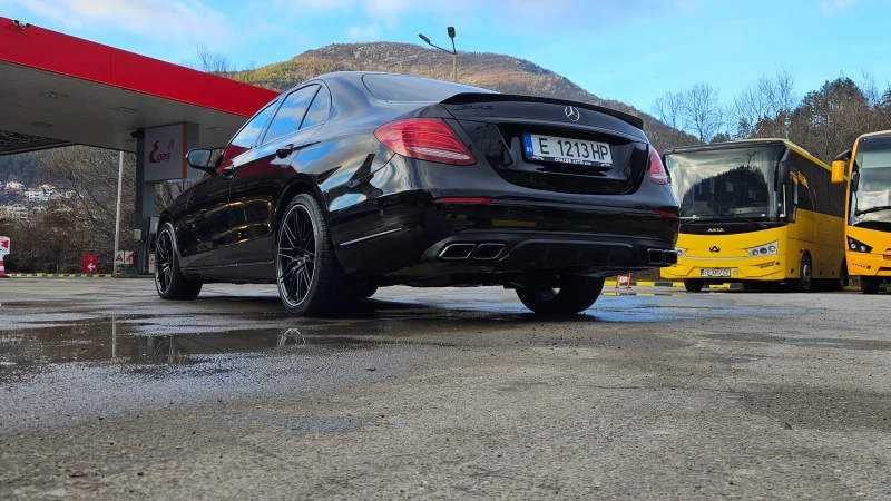 Mercedes-Benz E 350 AMG OPTIC/BURMASTER/9G/FULL LED, снимка 5 - Автомобили и джипове - 53102586