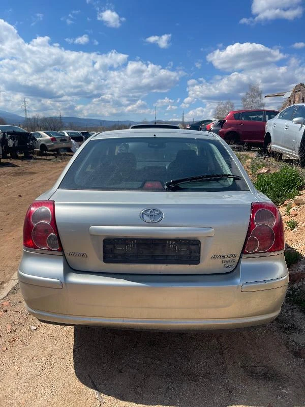 Toyota Avensis 2.0 D-4D 150к.с , снимка 7 - Автомобили и джипове - 41356527