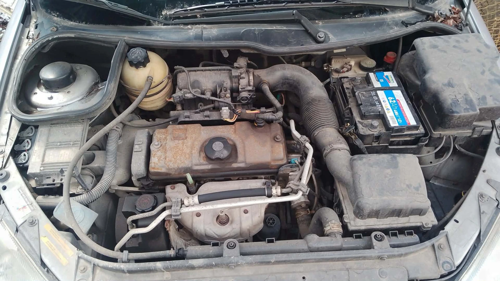 Peugeot 206 1.4 НА ЧАСТИ, снимка 9 - Автомобили и джипове - 50919520