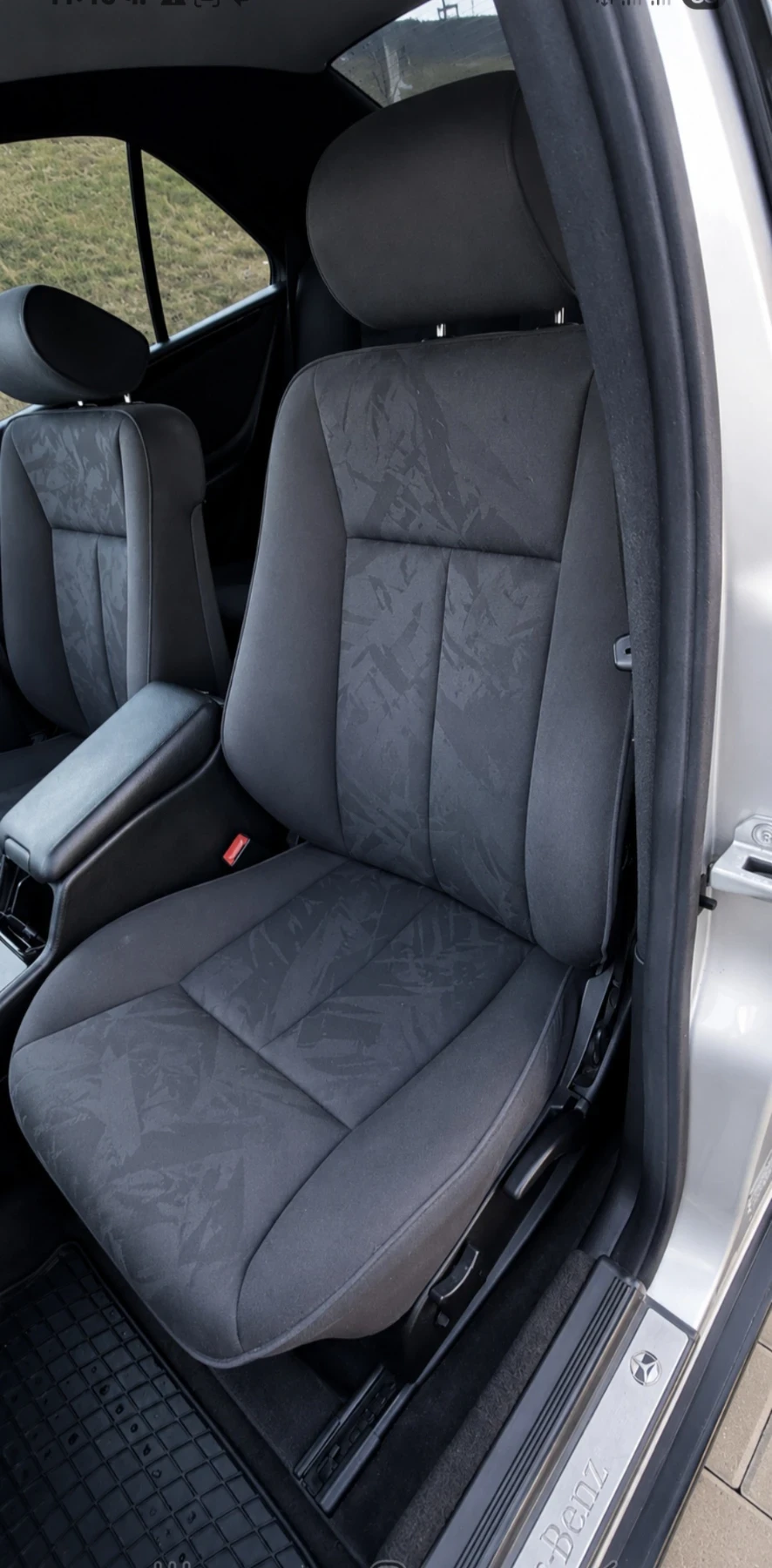 Mercedes-Benz 124 W210 ЗА КОЛЕКЦИЯ УНИКАТ, 100% ОРИГИНАЛ , снимка 11 - Автомобили и джипове - 55671360