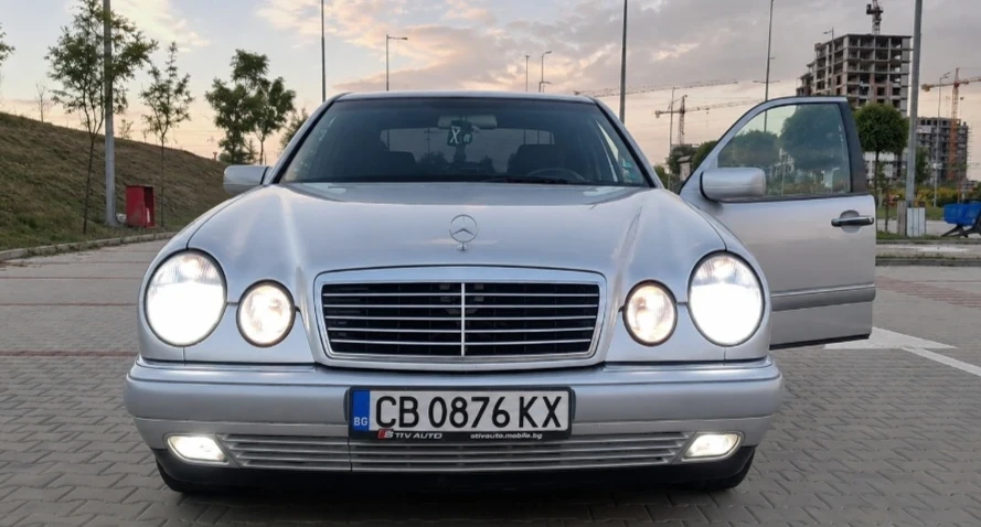 Mercedes-Benz 124 W210 ЗА КОЛЕКЦИЯ УНИКАТ, 100% ОРИГИНАЛ , снимка 7 - Автомобили и джипове - 55671360