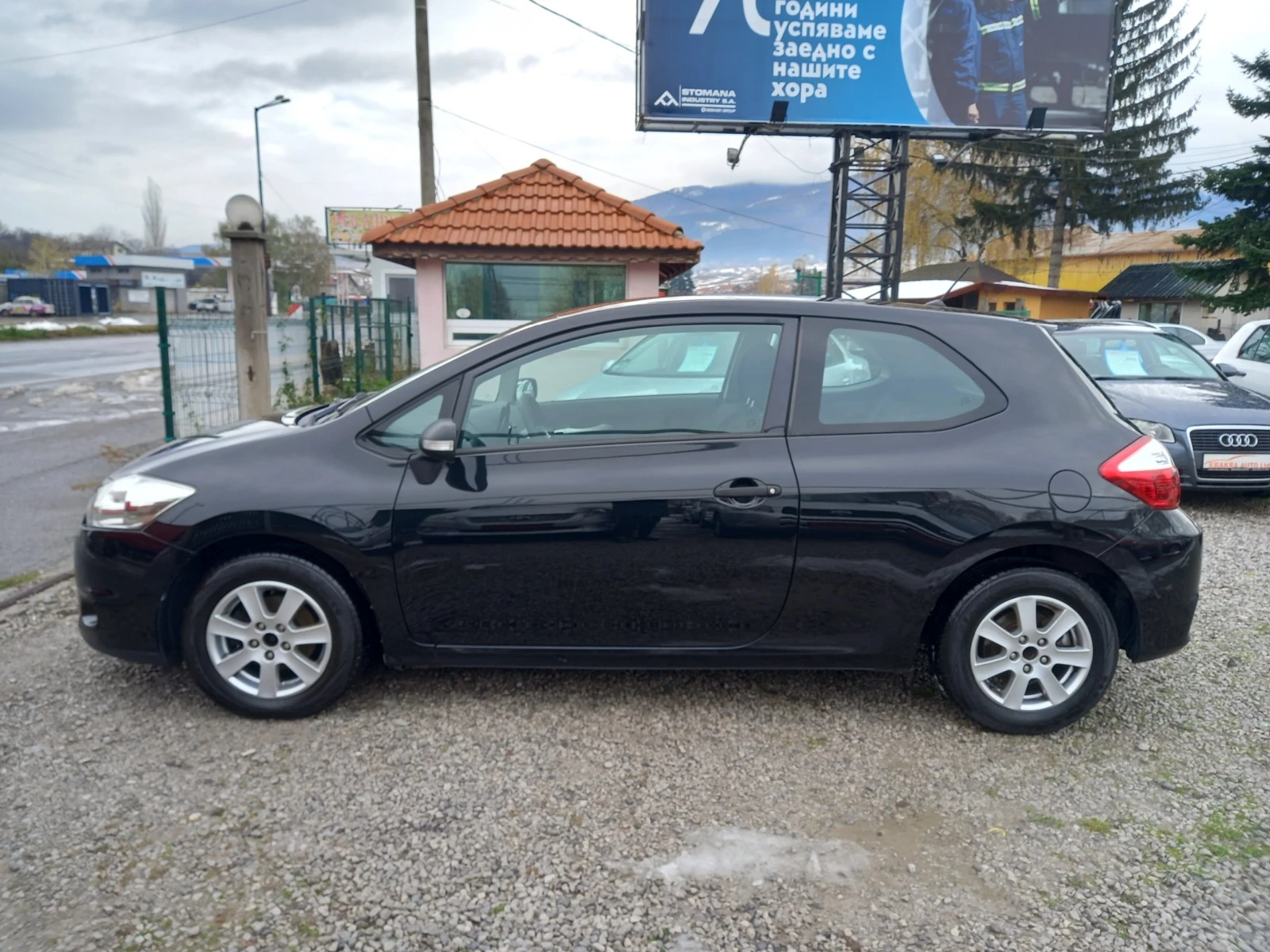 Toyota Auris 1.3vvti - изображение 2