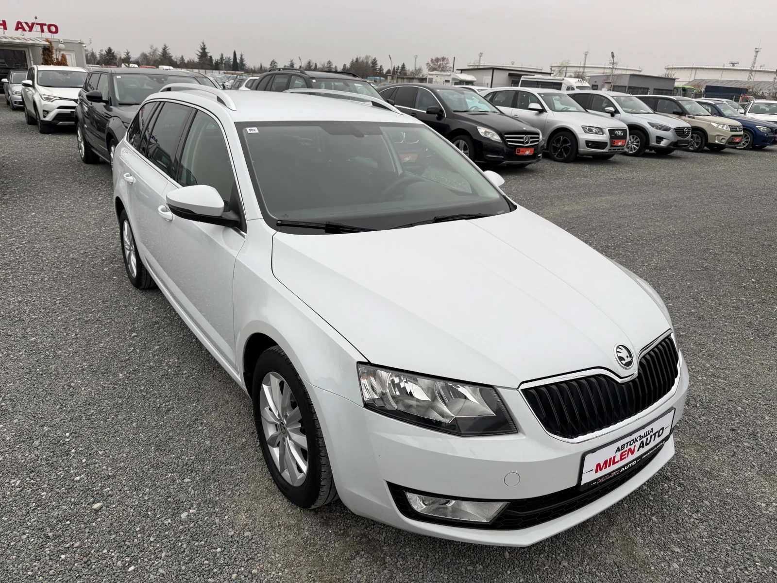 Skoda Octavia (KATO НОВА) - изображение 3