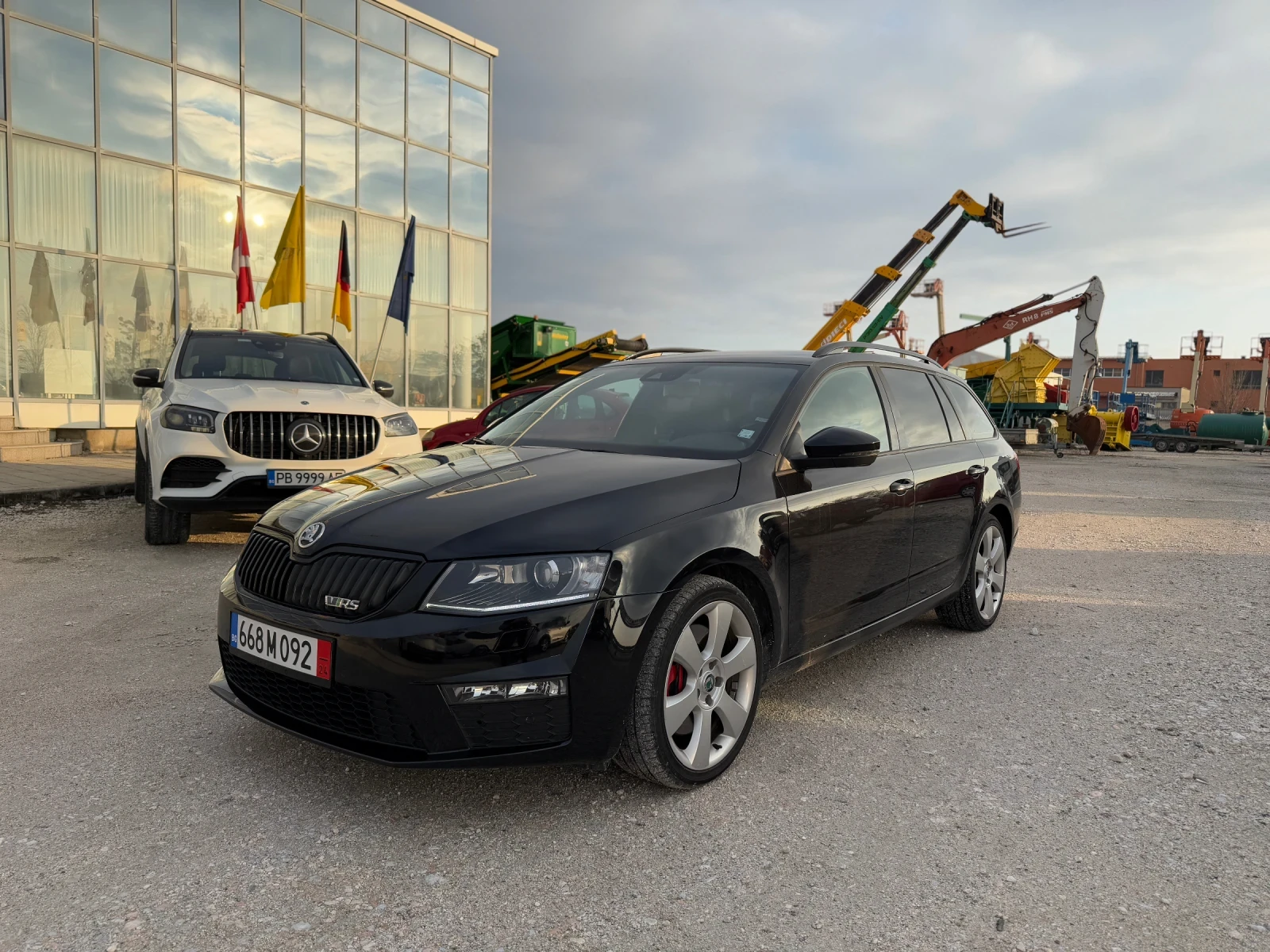 Skoda Octavia VRS* RECARO* NIGHT VISION* FACELIFT* DISTRONIC - изображение 2