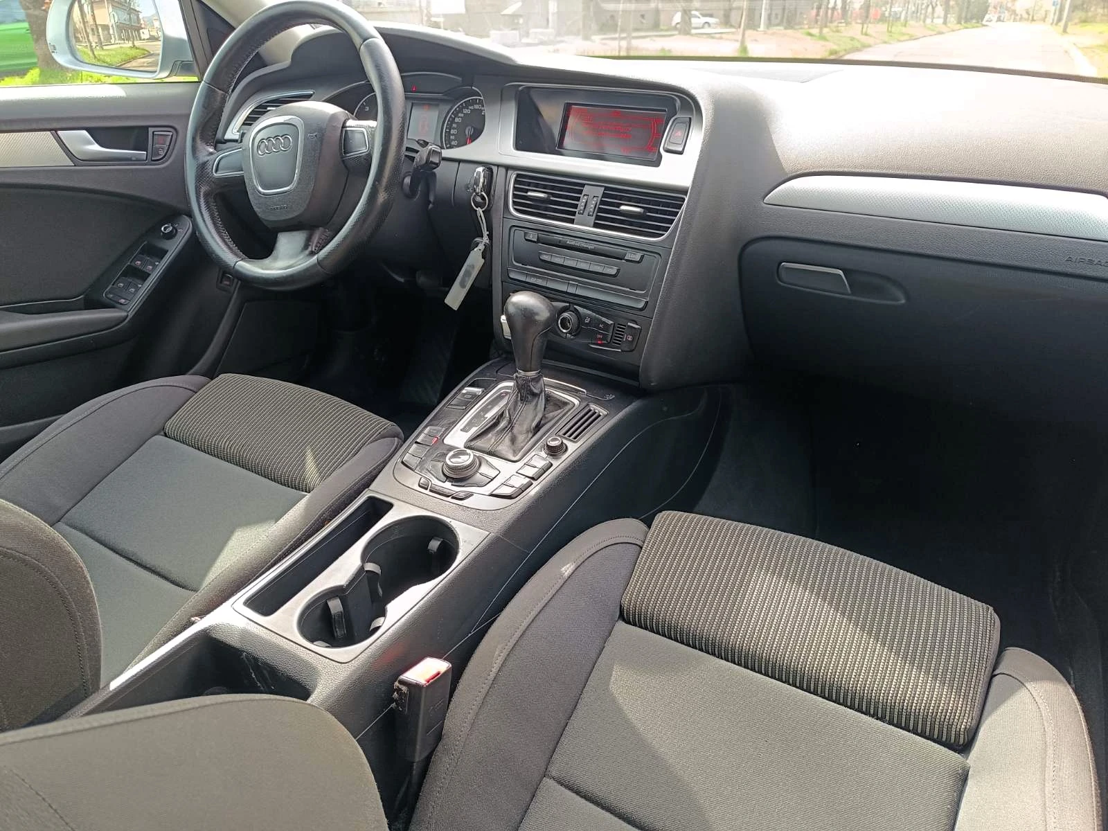 Audi A4 2, 0 TDI, 143 ../ 8   | Mobile.bg   13
