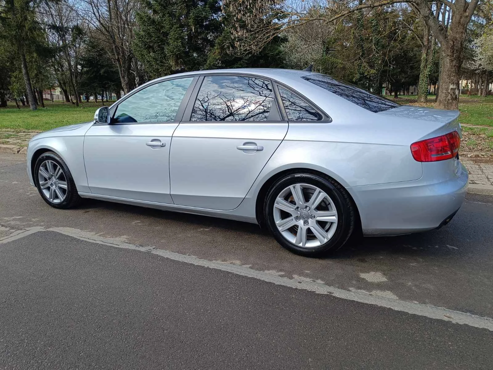 Audi A4 2, 0 TDI, 143 к.с. / Автомат - 8 скорости  - изображение 8