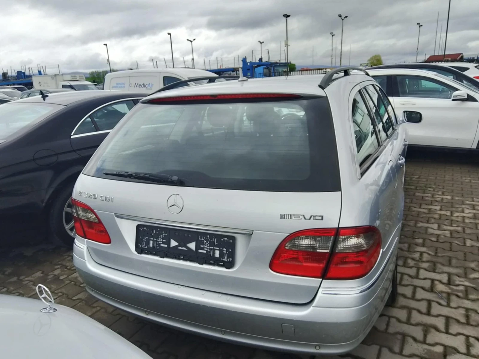 Mercedes-Benz E 320  - изображение 3