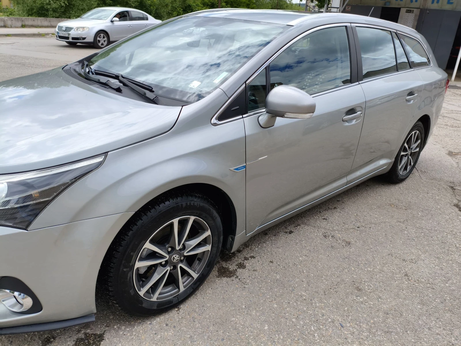 Toyota Avensis  - изображение 2