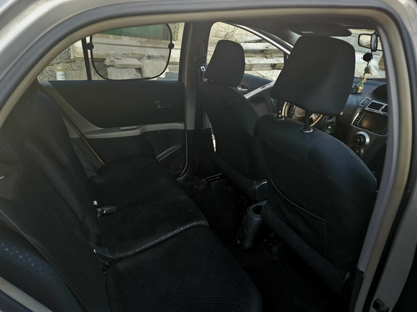 Toyota Yaris  - изображение 4