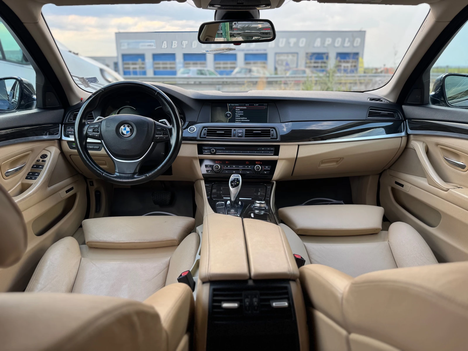 BMW 530 d= M-performance= 3xTV= Distronic= Soft Close= HUD - изображение 10