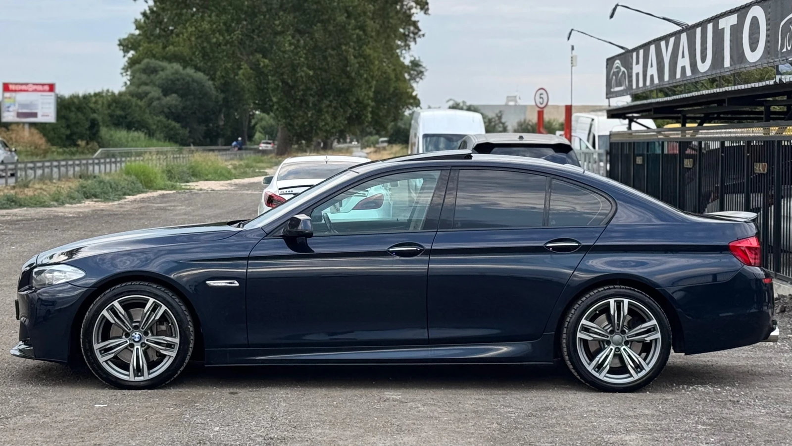 BMW 530 d= M-performance= 3xTV= Distronic= Soft Close= HUD - изображение 8