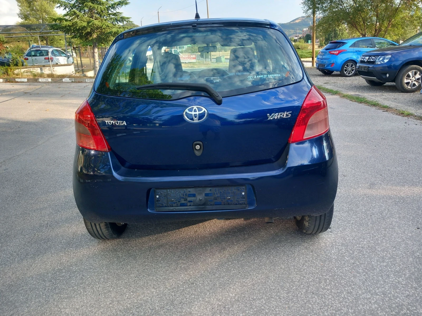 Toyota Yaris 1.3 vvt.i 87ks - изображение 3