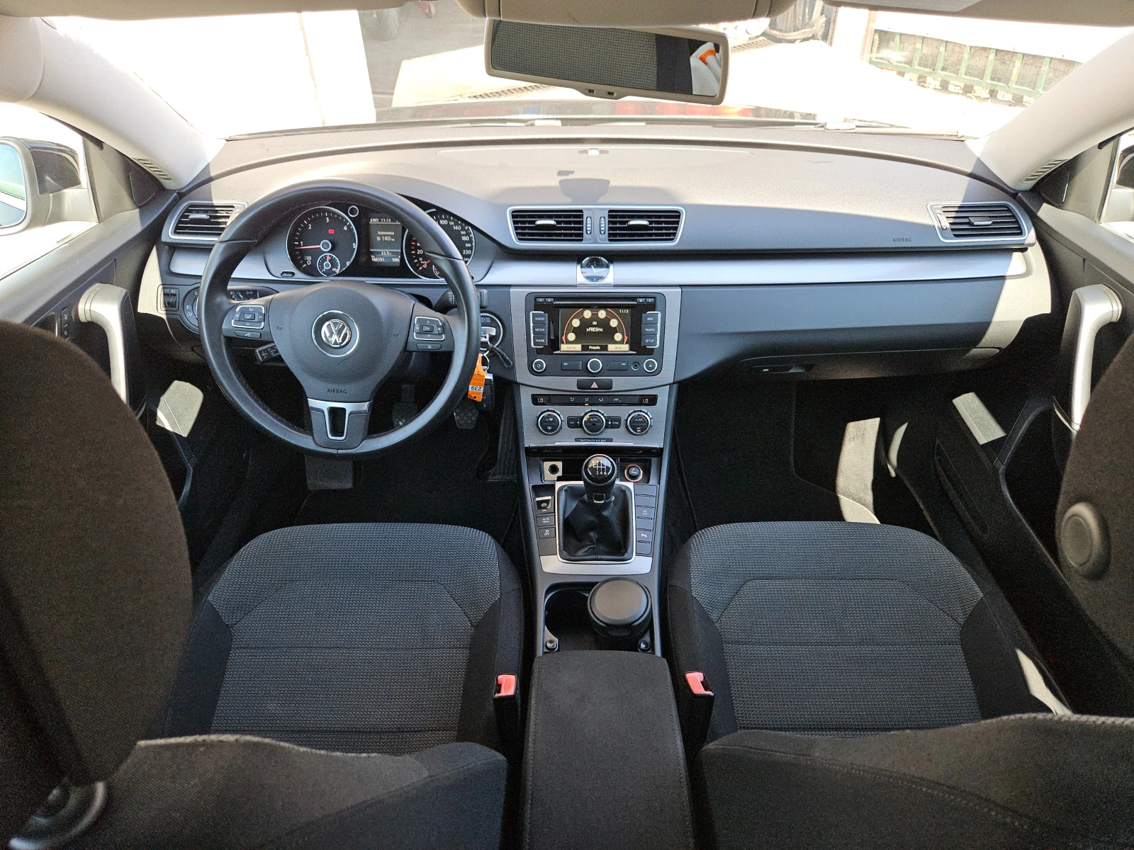 VW Passat 2.0TDI/BLUEMOTION/Comfortline/ACC/NAVI/БЛУТУТ/EU5B - изображение 10