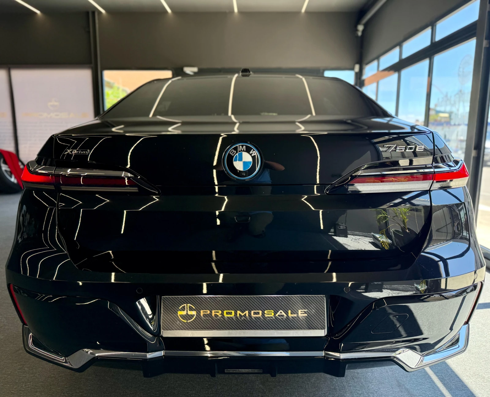 BMW 750 e* Bowers&Wilkins* Лизинг* Swarovski - изображение 5