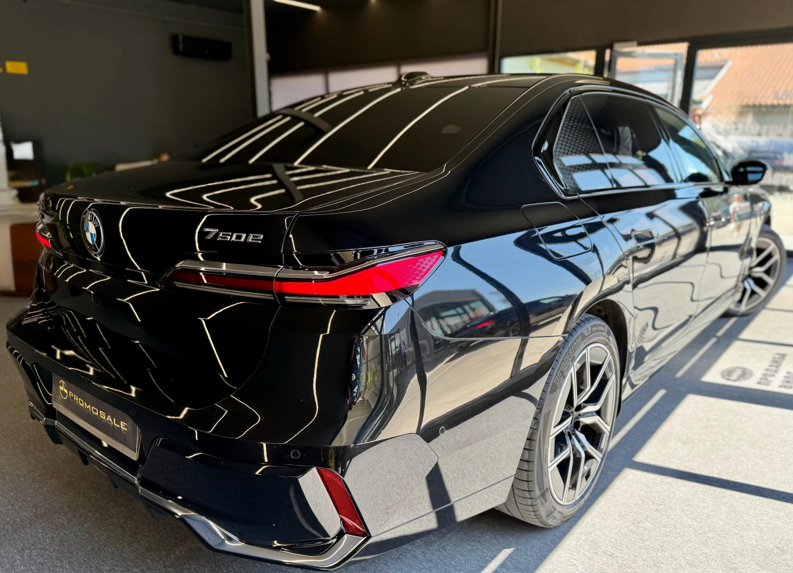 BMW 750 e* Bowers&Wilkins* Лизинг* Swarovski - изображение 6