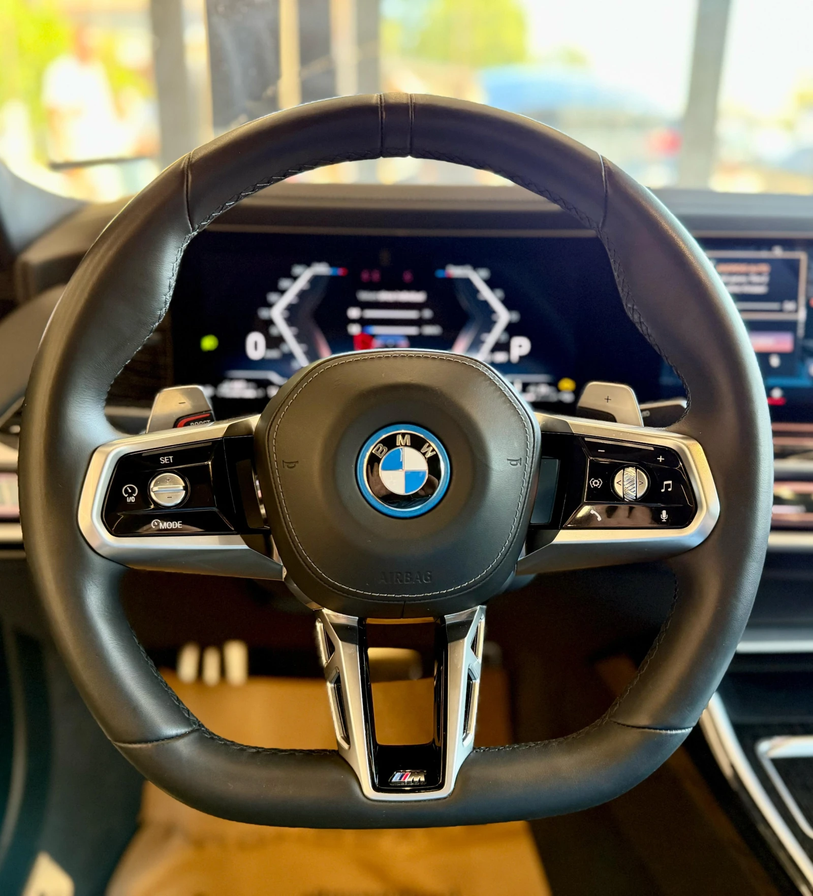 BMW 750 e* Bowers&Wilkins* * Swarovski | Mobile.bg   11