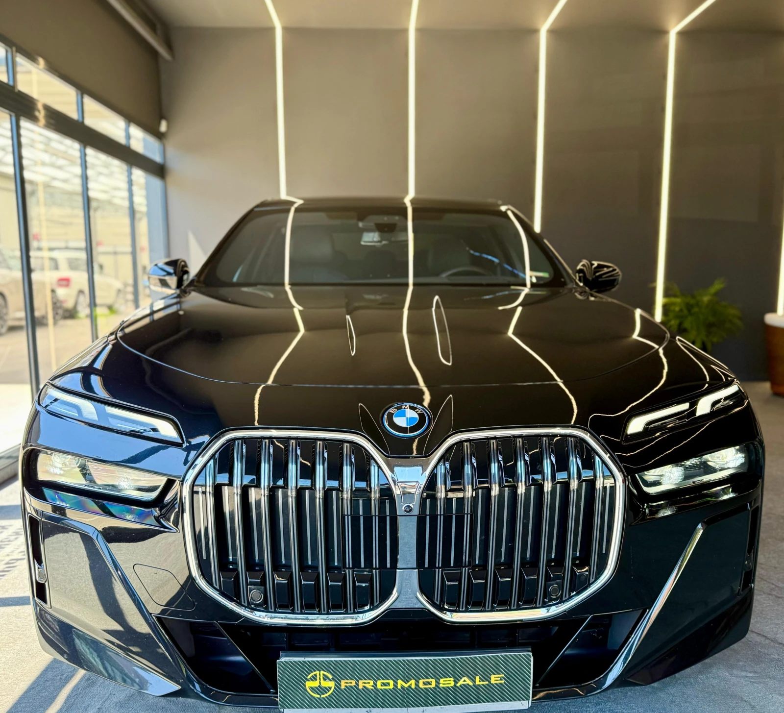 BMW 750 e* Bowers&Wilkins* Лизинг* Swarovski - изображение 2