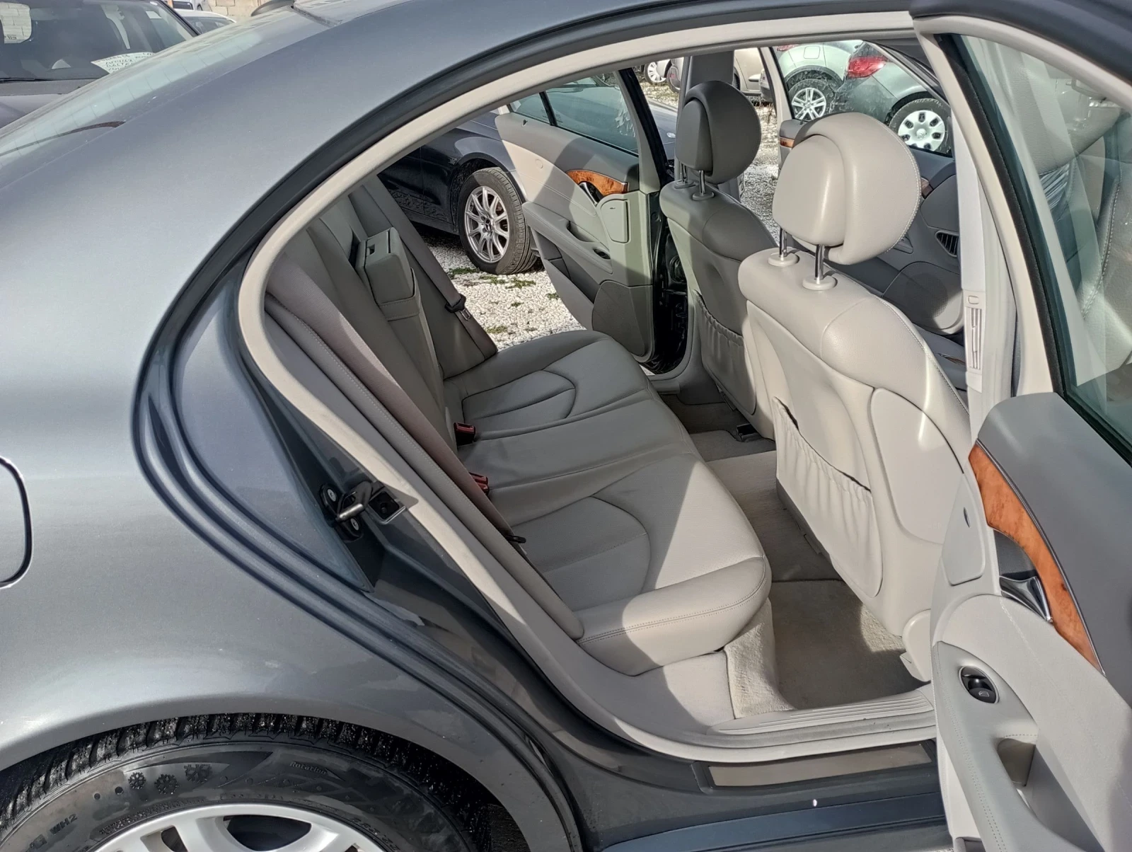 Mercedes-Benz E 320 Кожа, Италия  - изображение 9