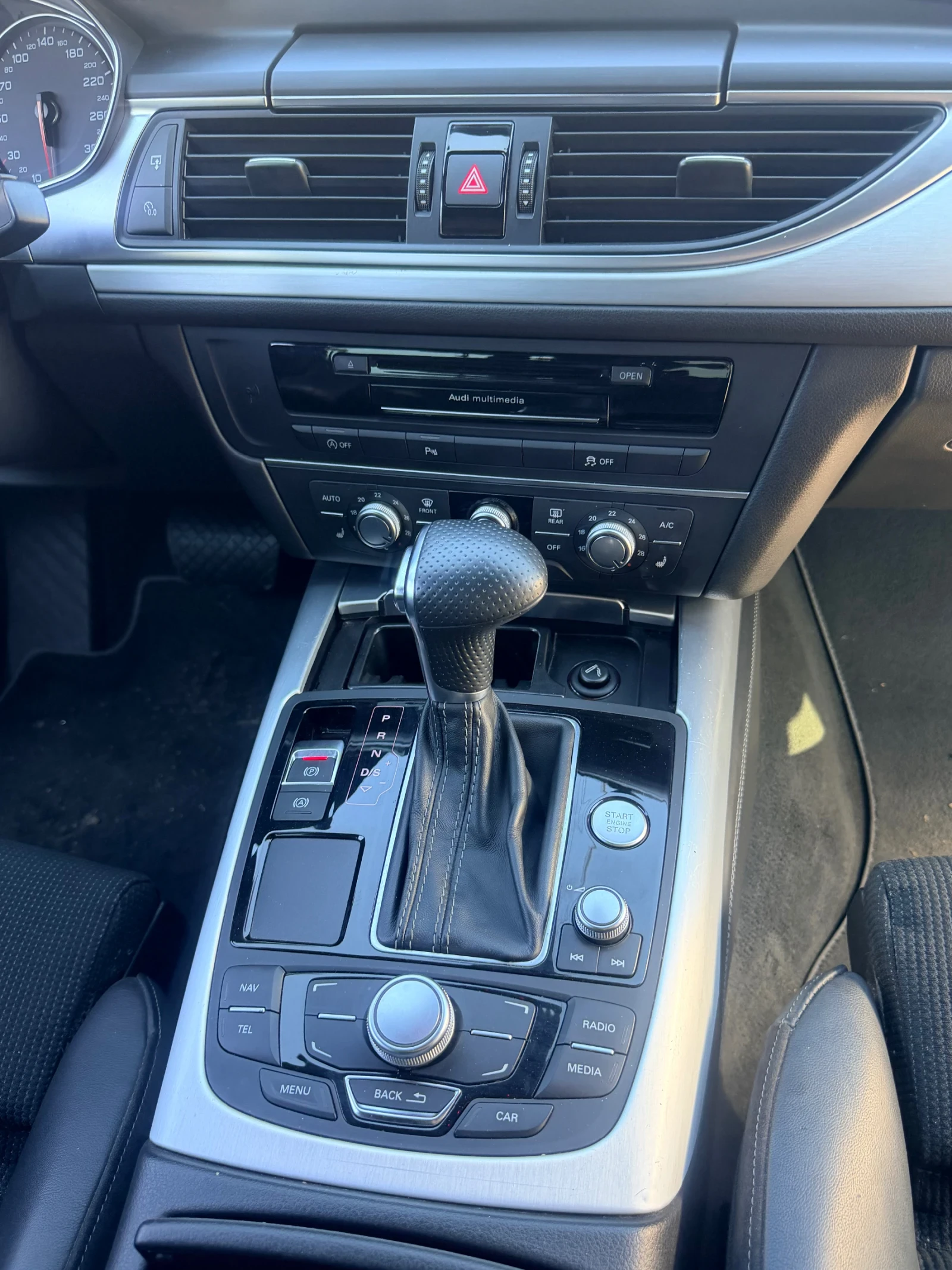 Audi A6 3.0TDI, снимка 8 - Автомобили и джипове - 54114401