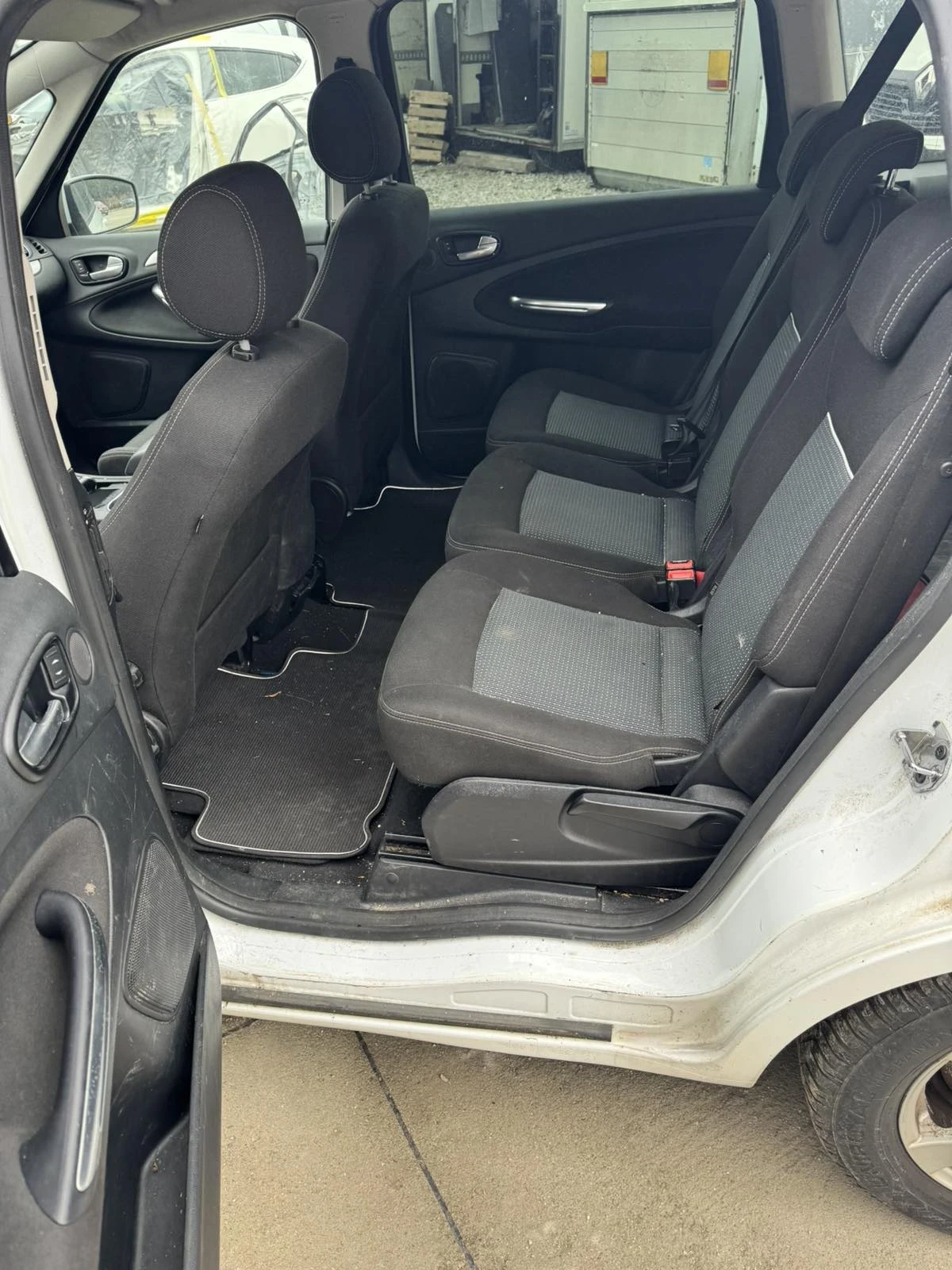 Ford S-Max  - изображение 7