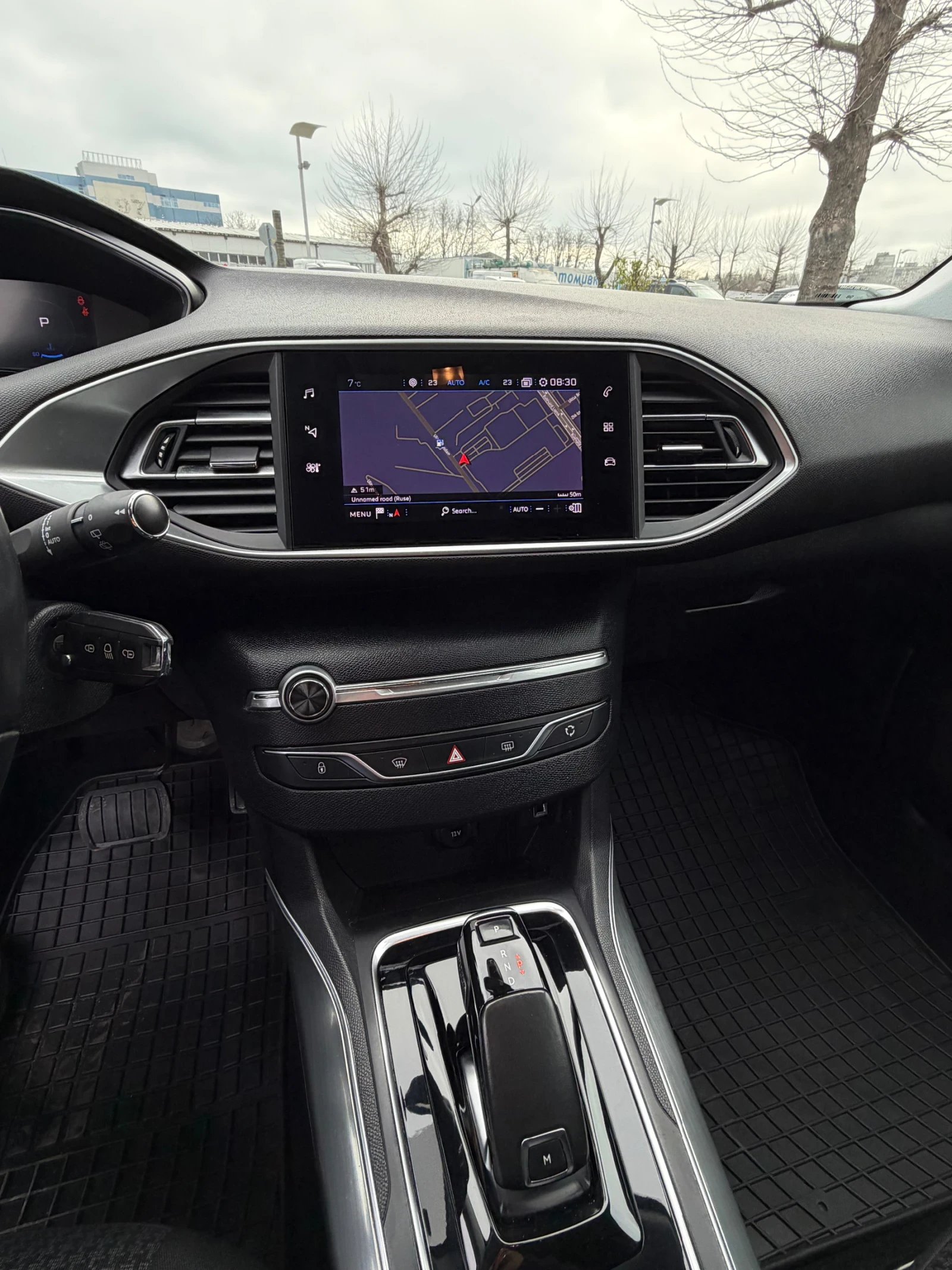 Peugeot 308 1.5 BLUE HDI active business , снимка 11 - Автомобили и джипове - 53578769