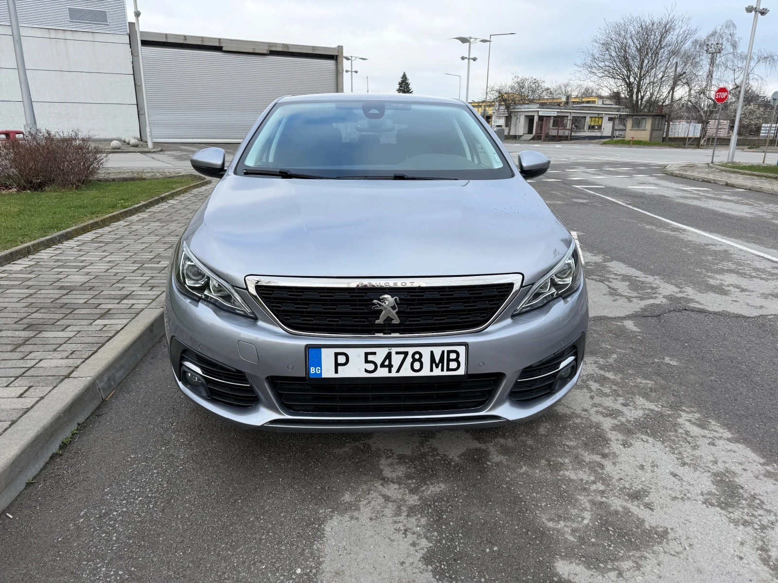 Peugeot 308 1.5 BLUE HDI active business , снимка 2 - Автомобили и джипове - 53578769