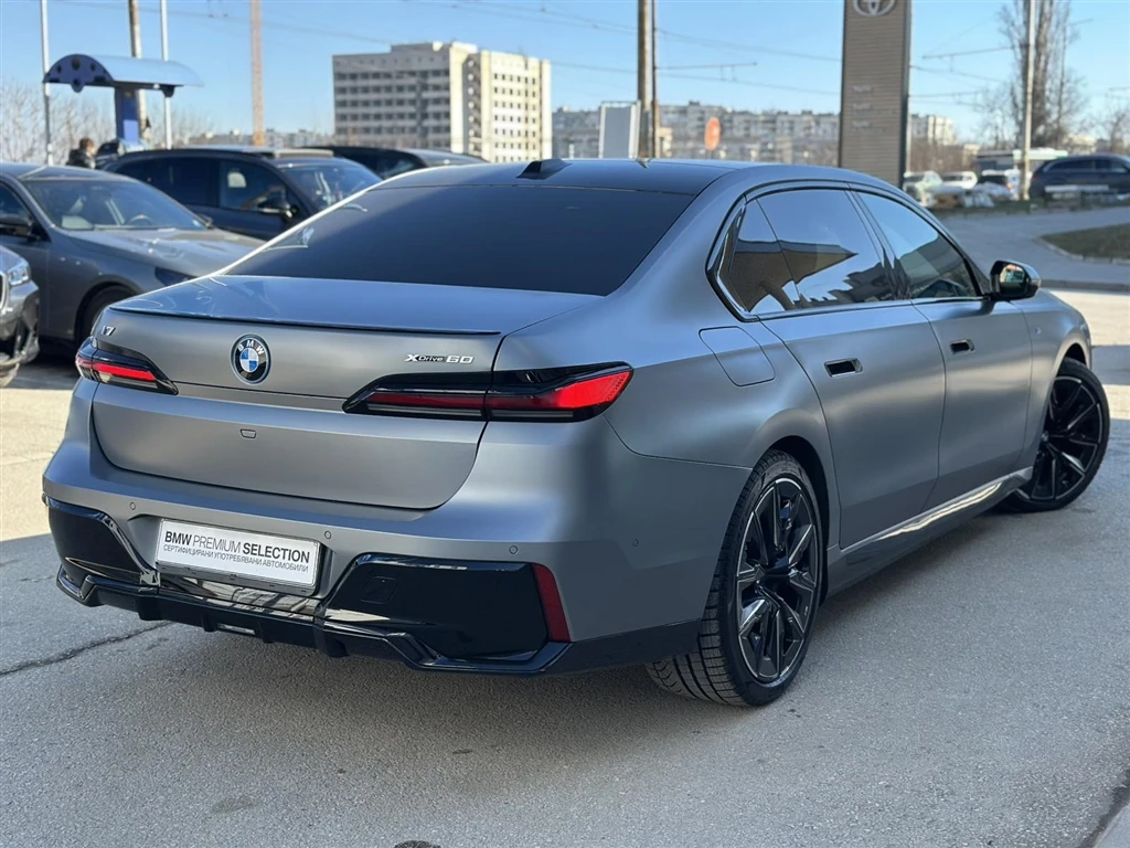 BMW i7 xDrive60 Sedan - изображение 2