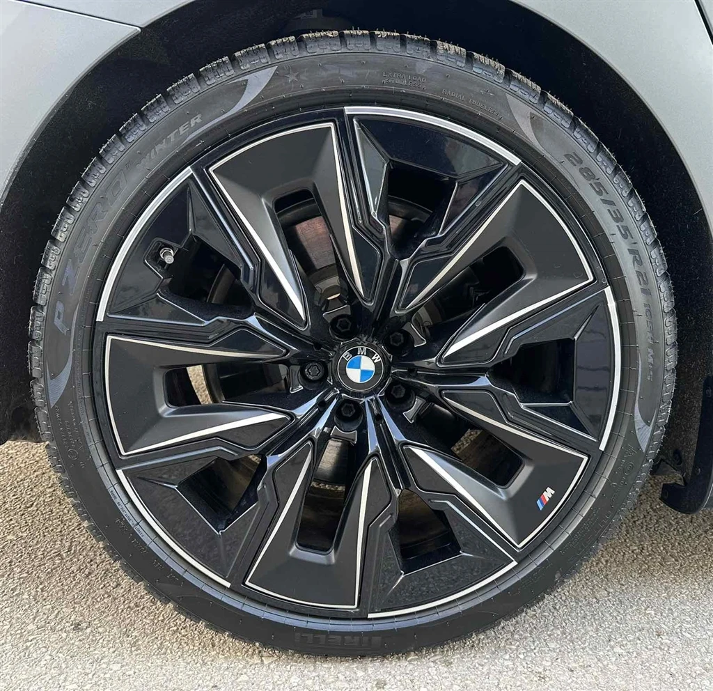 BMW i7 xDrive60 Sedan - изображение 5