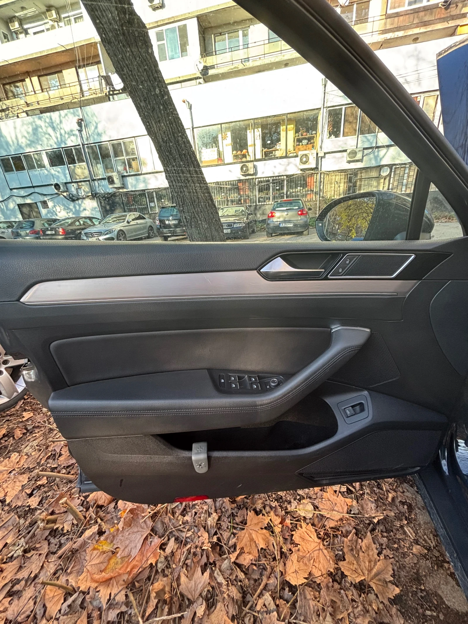 VW Passat, снимка 11 - Автомобили и джипове - 53712173