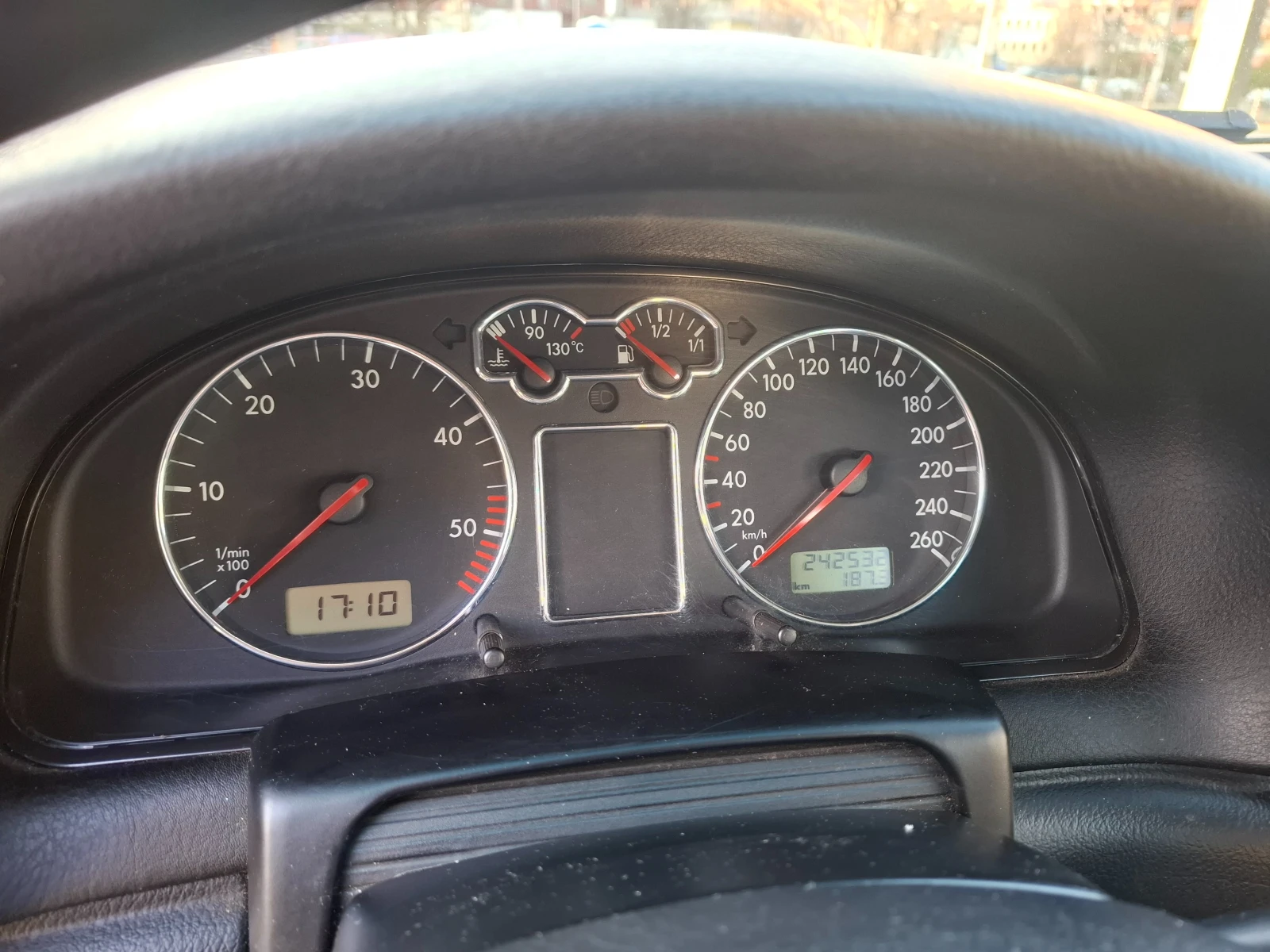 VW Passat 1, 9 TDI, снимка 6 - Автомобили и джипове - 53851698