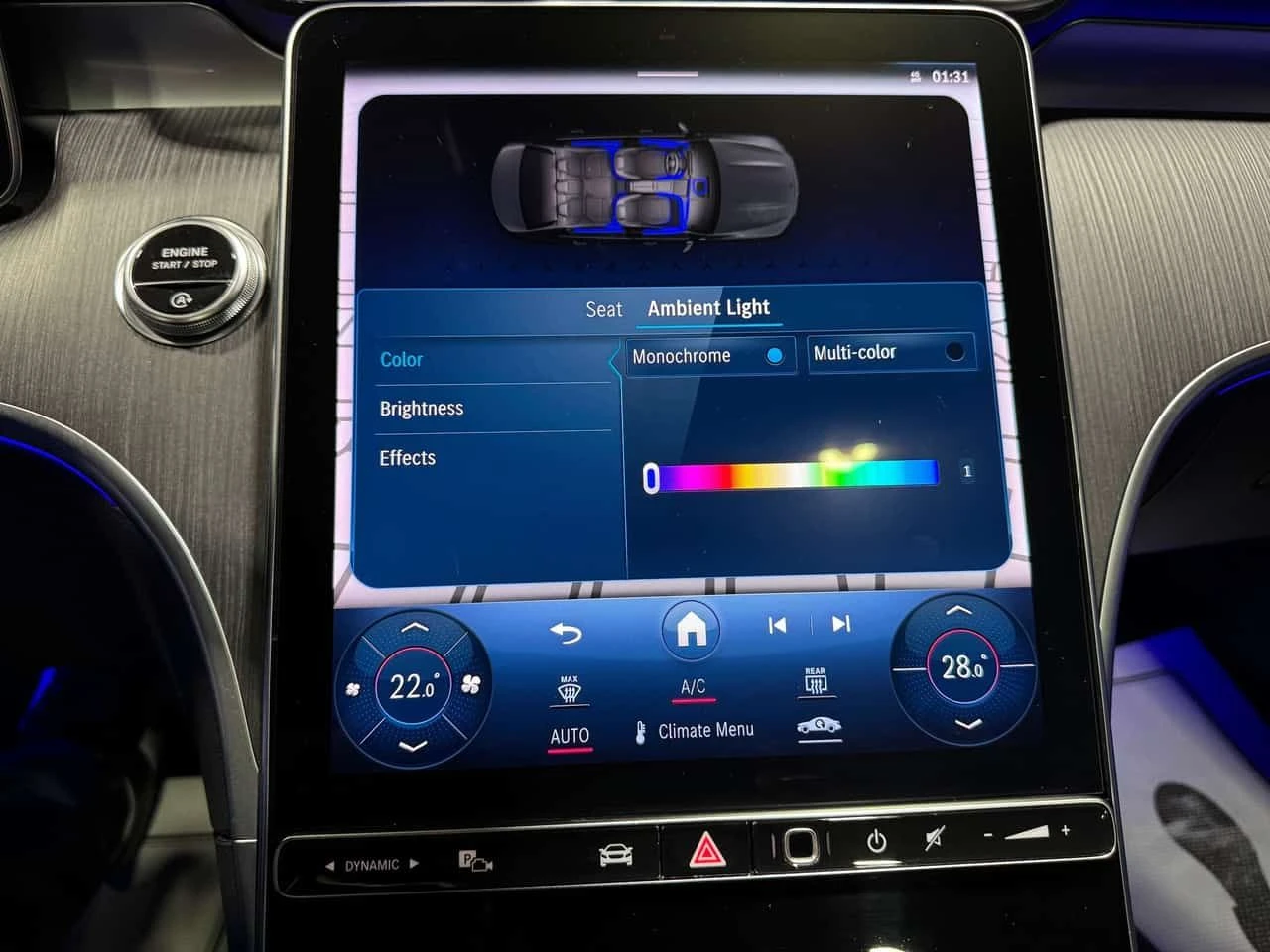 Mercedes-Benz C 300 4MATIC AMG 360CAM CARFAX, снимка 17 - Автомобили и джипове - 54137432