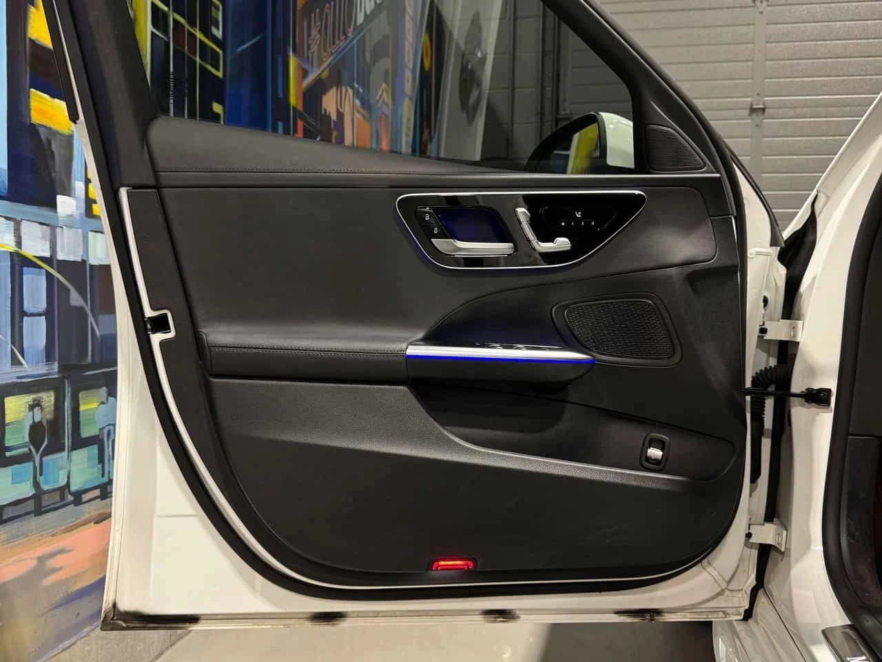 Mercedes-Benz C 300 4MATIC AMG 360CAM CARFAX, снимка 12 - Автомобили и джипове - 54137432