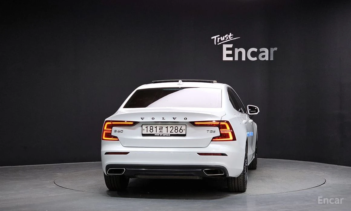 Volvo S60 T5* INSCRIPT* LANE* ASSIST* ������* KEYLESS* ����* | Mobile.bg � ����������� 4