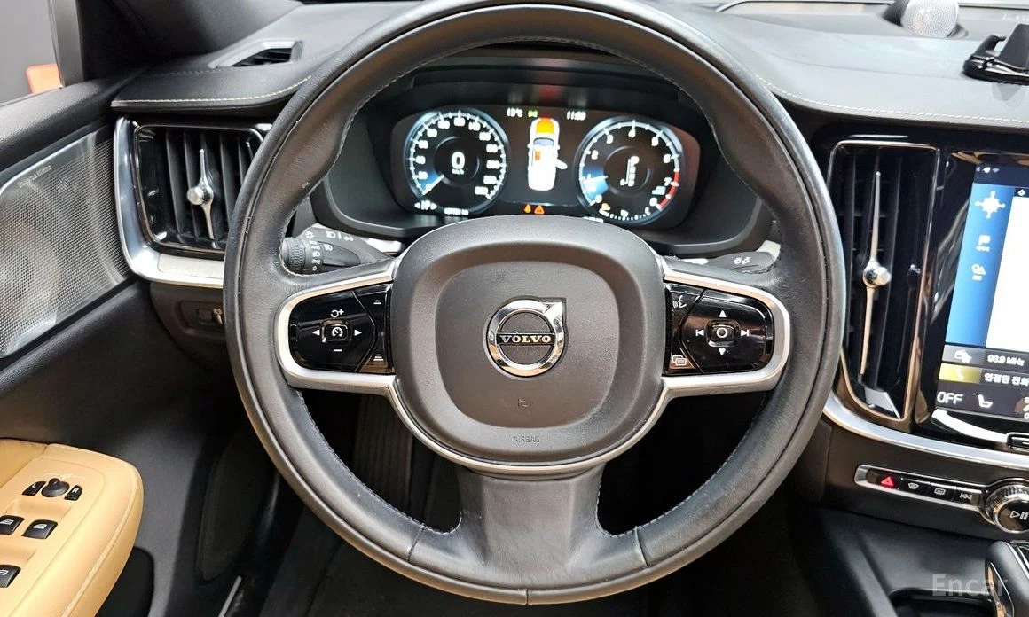 Volvo S60 T5* INSCRIPT* LANE* ASSIST* ������* KEYLESS* ����* | Mobile.bg � ����������� 5