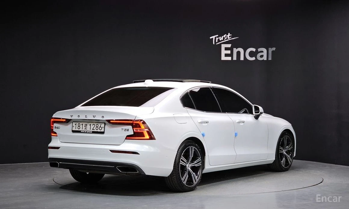 Volvo S60 T5* INSCRIPT* LANE* ASSIST* ������* KEYLESS* ����* | Mobile.bg � ����������� 3