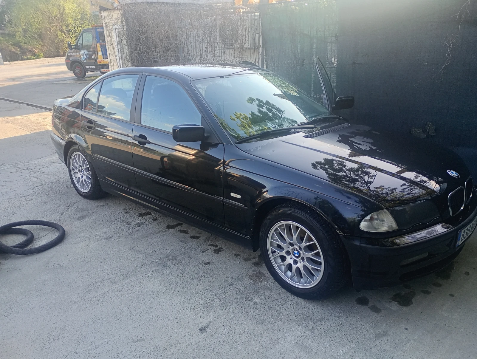 BMW 320, снимка 10 - Автомобили и джипове - 54346330