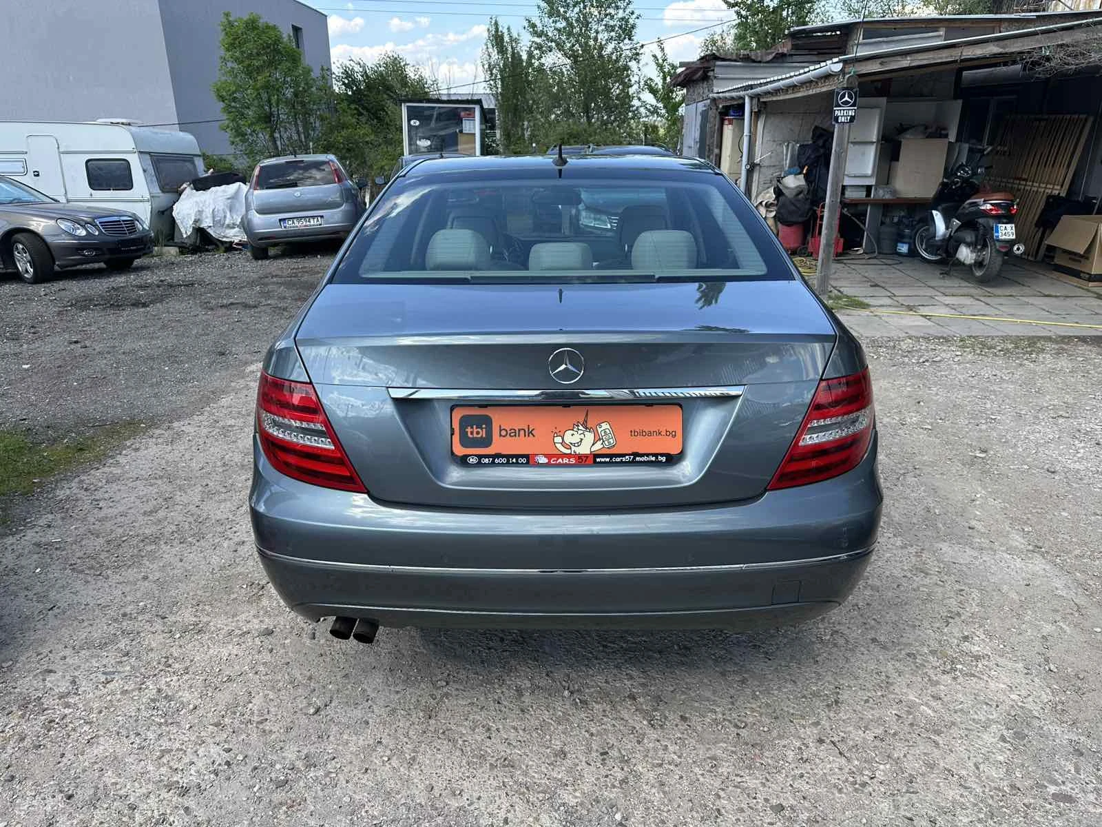 Mercedes-Benz C 180 CGI Аvangarde Автоматик Кожа, снимка 6 - Автомобили и джипове - 54441948